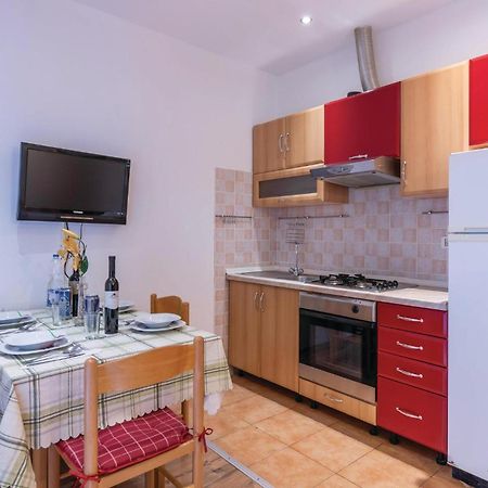 Nice Apartment In Fazana With Wifi Fondole المظهر الخارجي الصورة